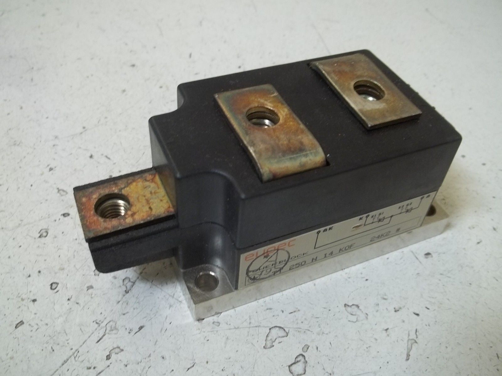 EUPER TT250N14K0F24K2# POWER BLOCK *USED*