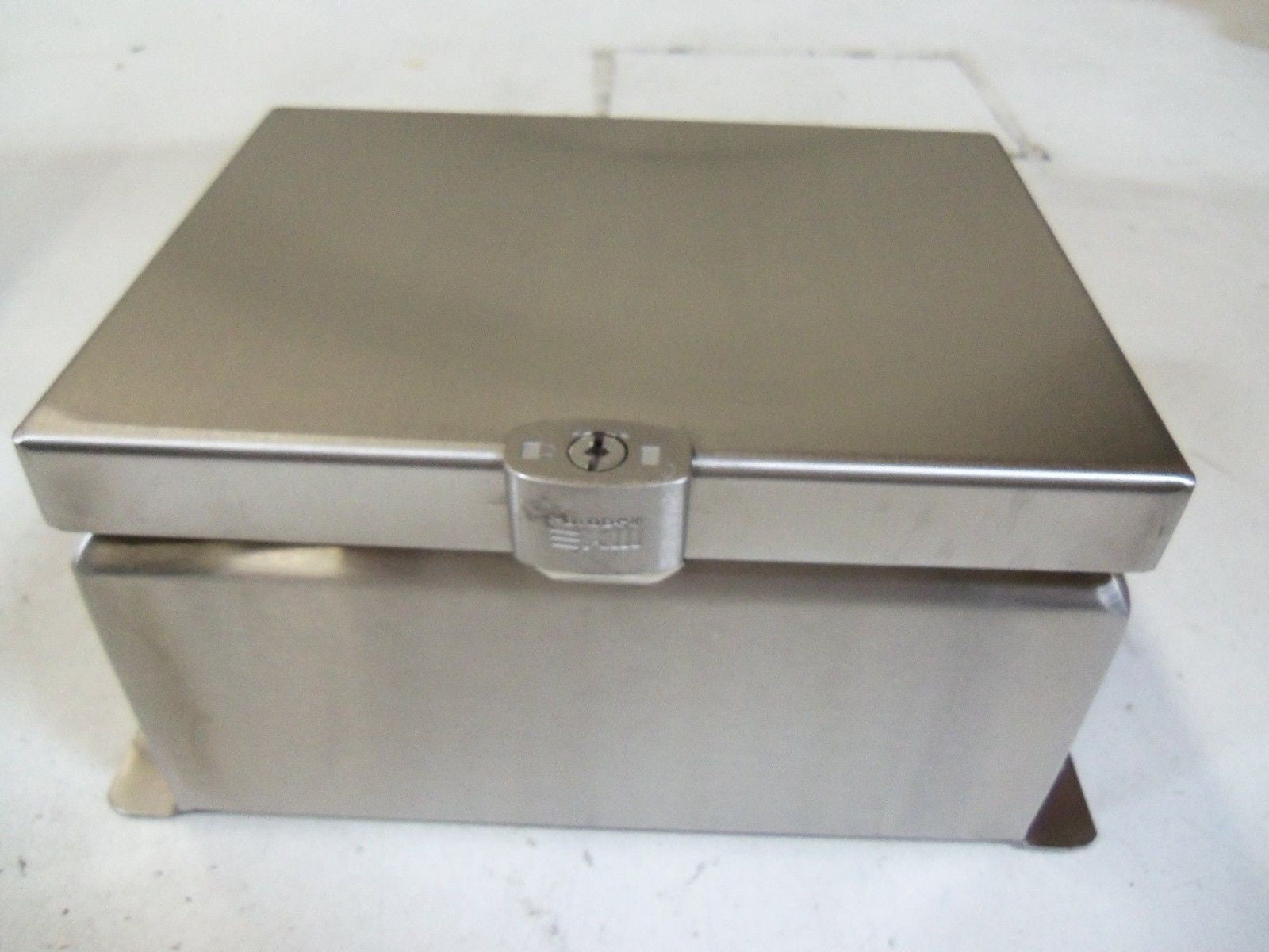 EUROBEX 5412ESSCH080604 *NEW IN BOX*
