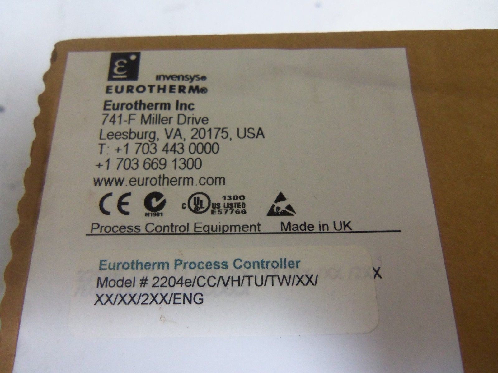 EUROTHERM 2204e/CC/VH/TU/TW/XX/XX/XX/2XX/ENG CONTROLLER(AS PICTURED)*NEW IN BOX*
