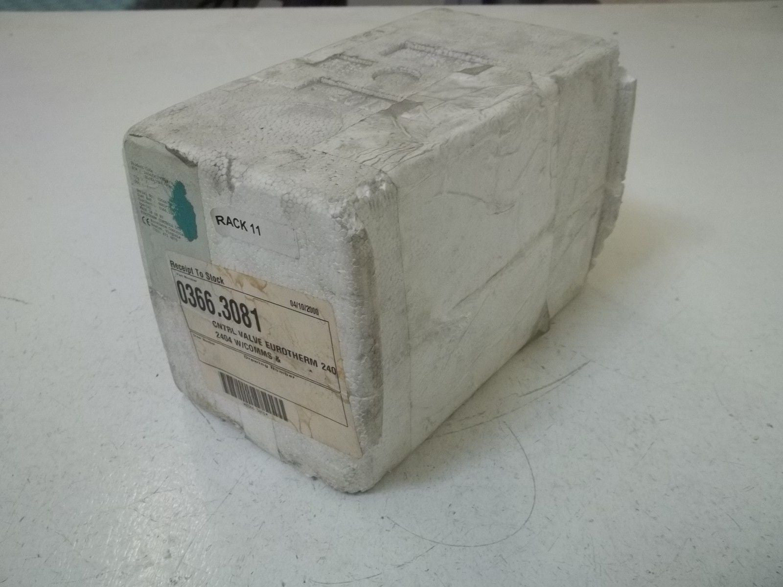 EUROTHERM 2404/VC/VH/RM/V5/XX/DL/XX/FE/XX/ENG/ *NEW IN BOX
