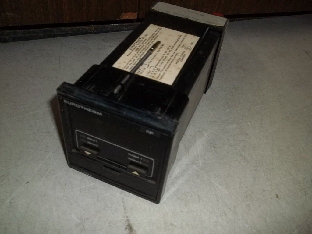 EUROTHERM CONTROLS 810/SCT/00/J/0-800F/SPS/S/ST// *USED*