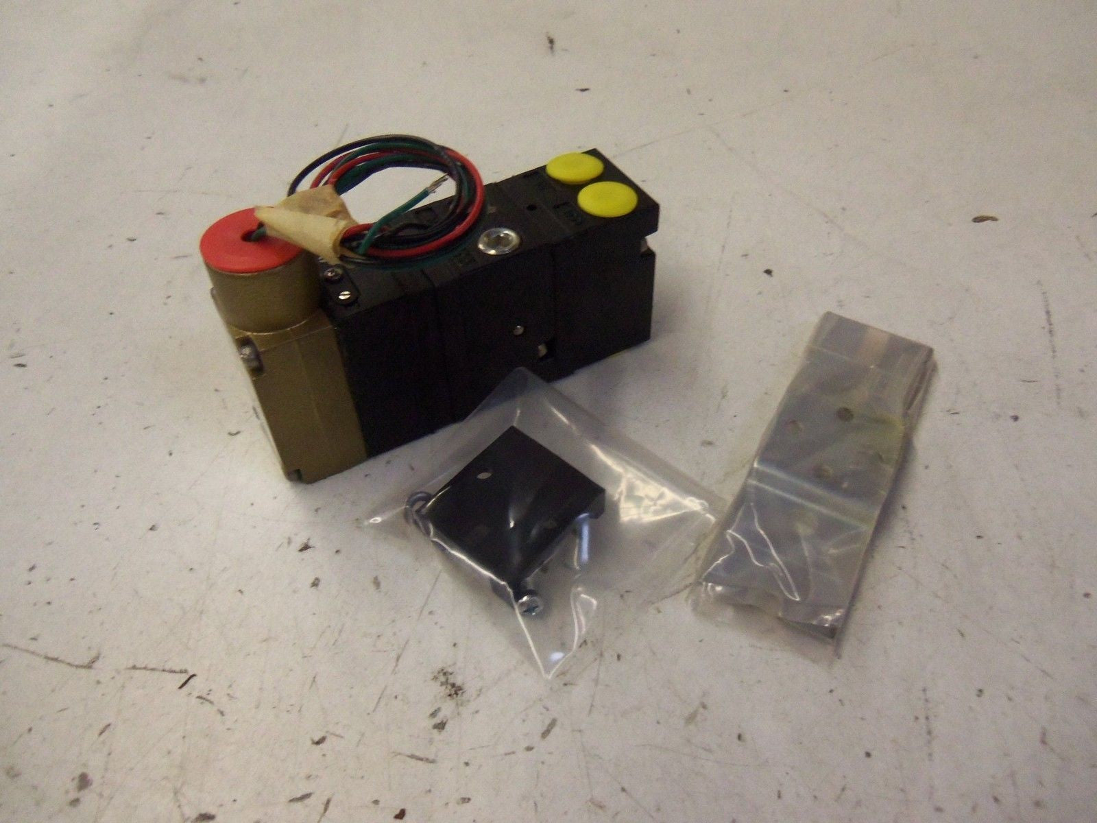FAIRCHILD TA7800-405 *NEW NO BOX*