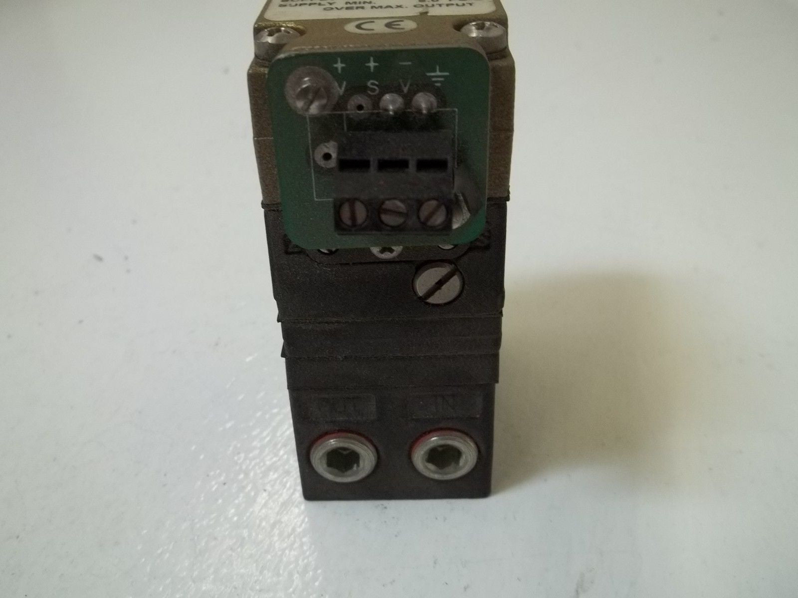 FAIRCHILD TTFI7800-401 PNEUMATIC TRANSDUCER 3-15 PSIG *USED*