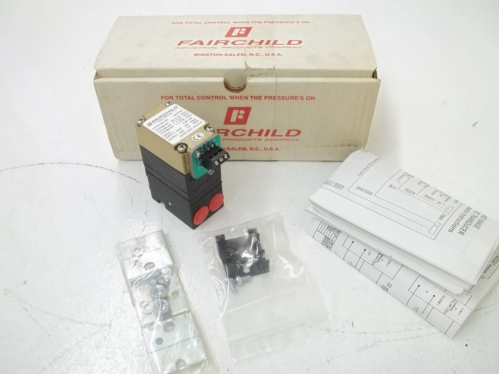 FAIRCHILD TTFI7800-401 PNEUMATIC TRANSDUCER 3-15 PSIG *NEW IN BOX*