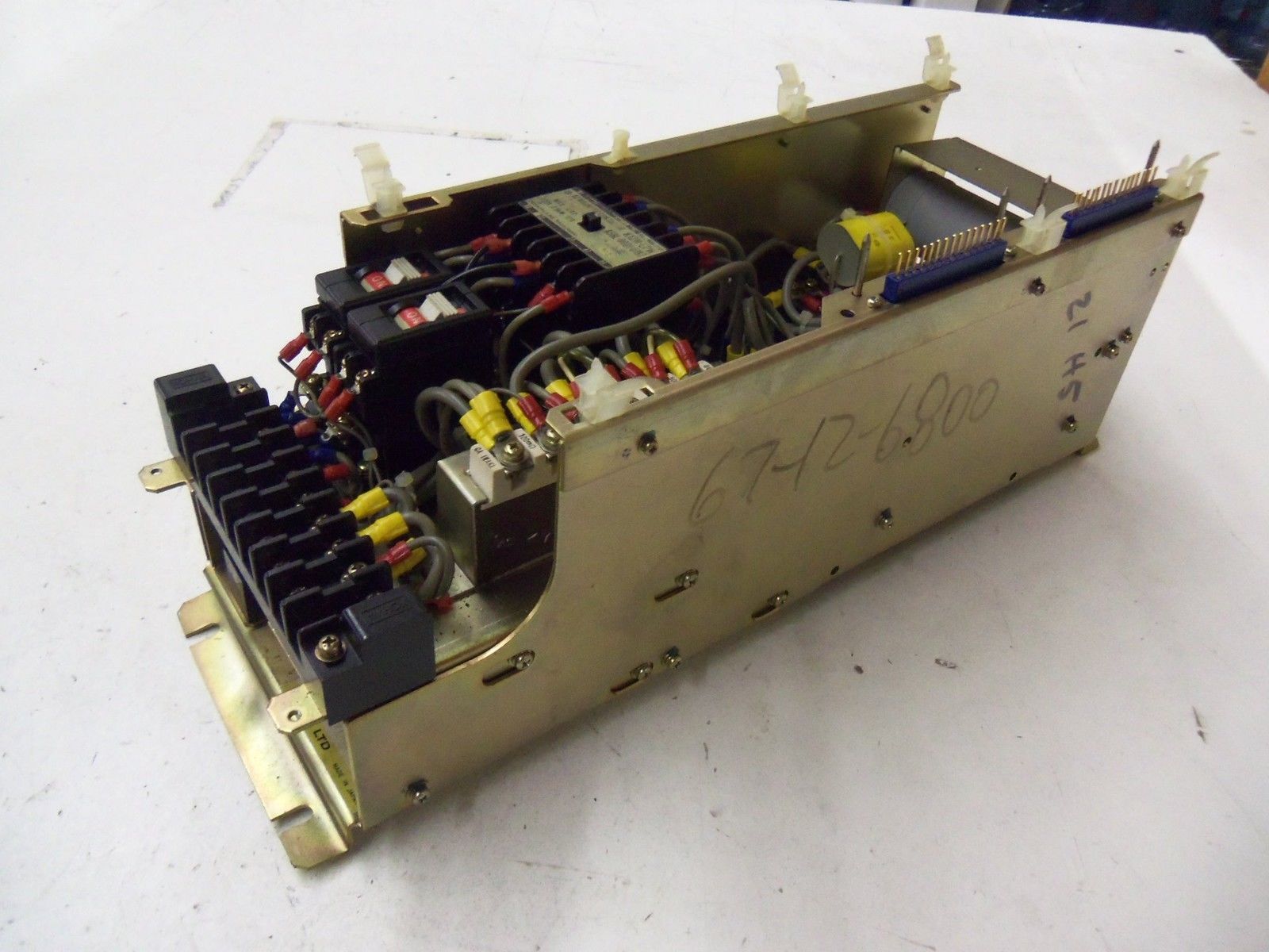 FANUC A06B-6050-H102 VELOCITY CONTROL UNIT (AS PICTURED- NO BOARD) *USED*