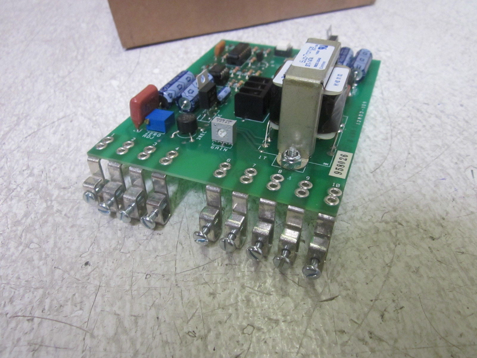FENNER 12M03-109 SIGNAL ISOLATOR BOARD  *NEW IN BOX*