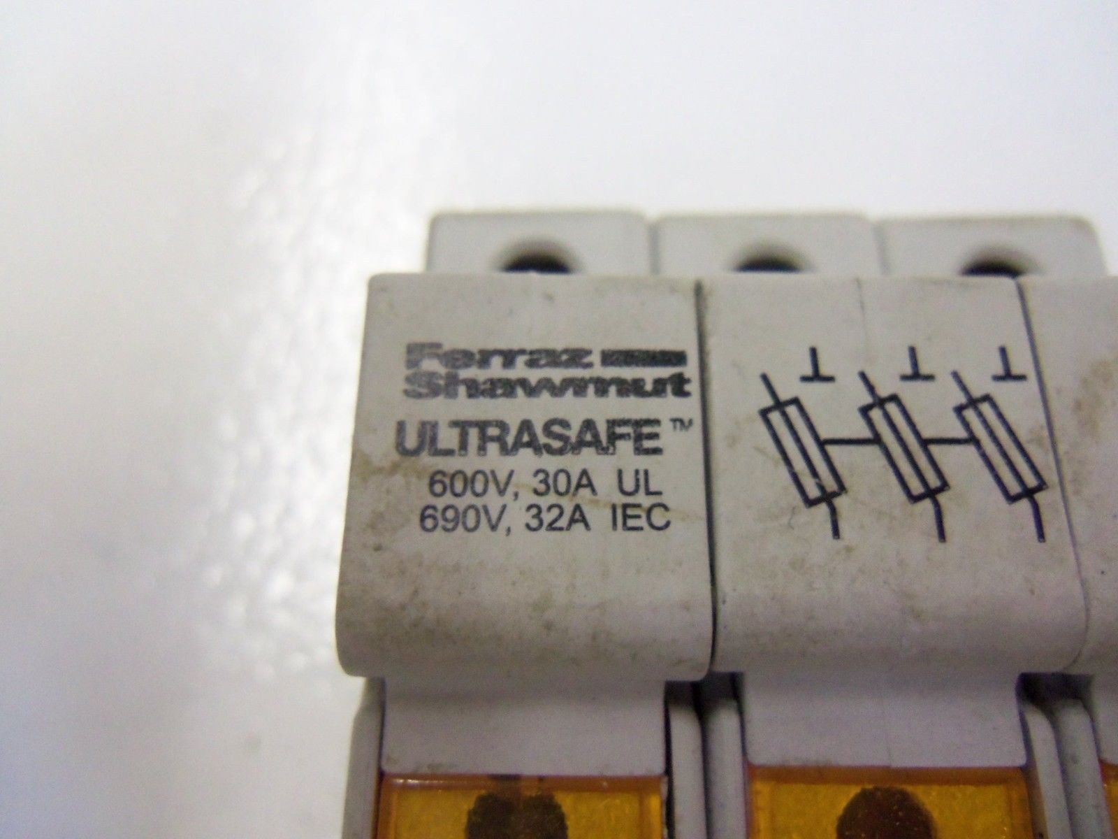 FERRAZ SHAWMUT USM3I FUSE HOLDER 600V *USED*