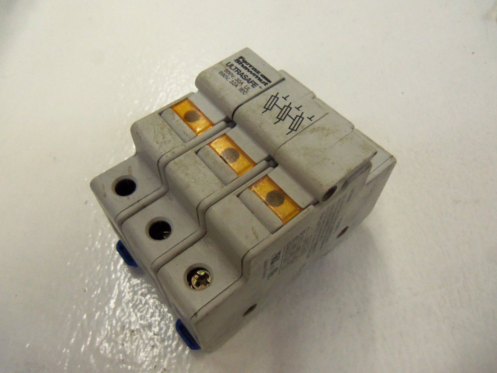 FERRAZ SHAWMUT USM3I FUSE HOLDER 600V *USED*
