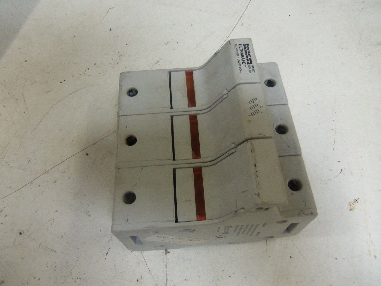 FERRAZ SHAWMUT US6J3I FUSE HOLDER *USED*