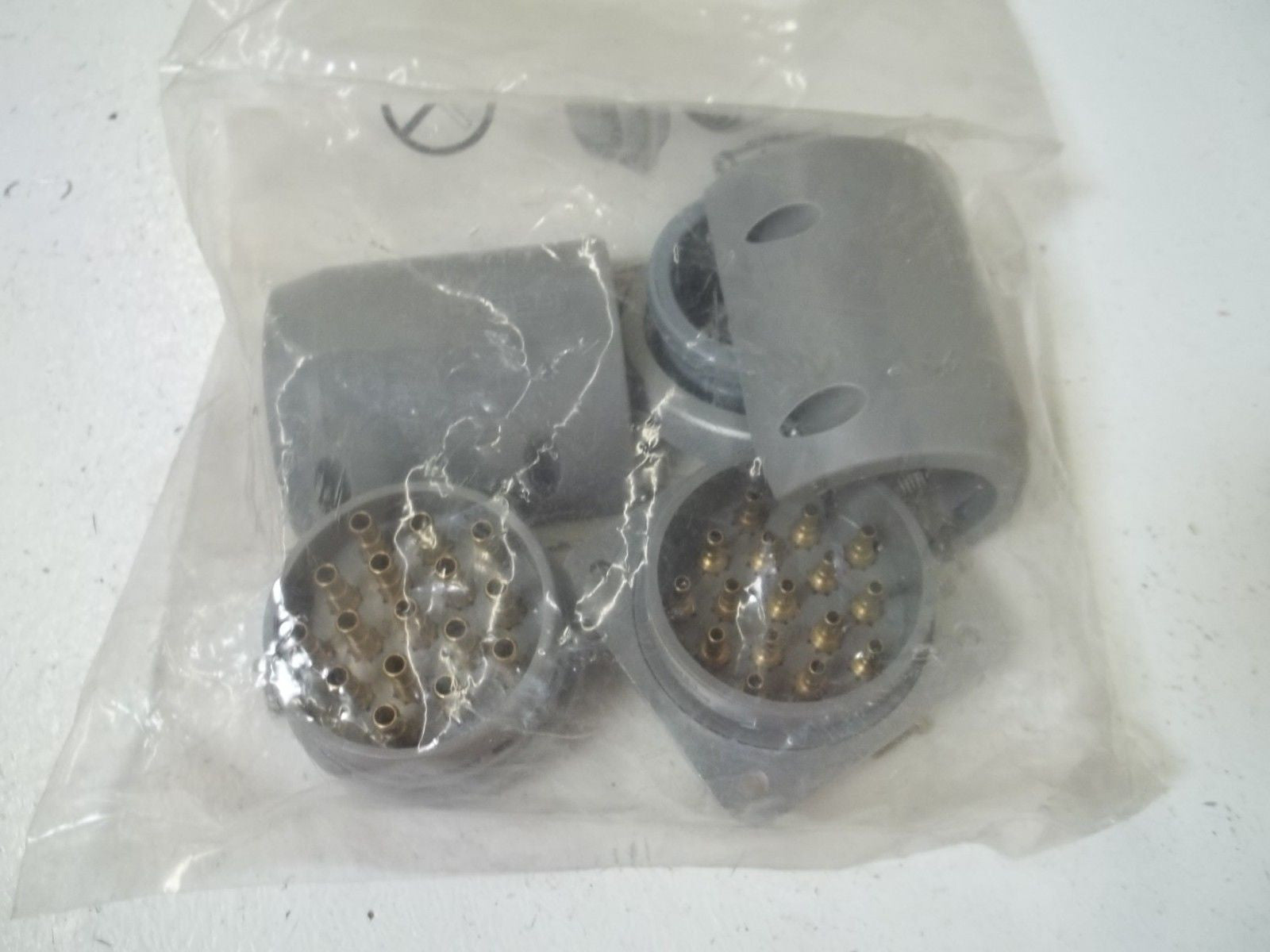 FESTO 13010638 MULTI-TUBE ASY *NEW IN A BAG*