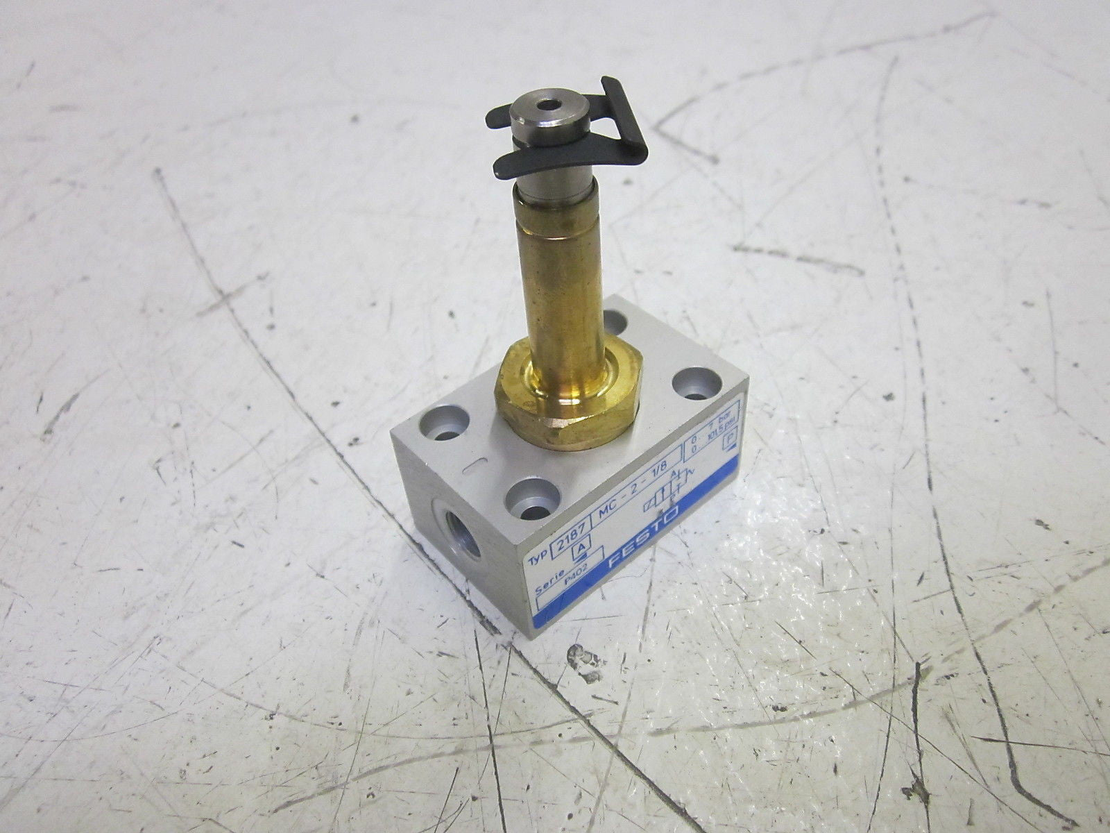FESTO 2187 MC-2-1/8 SOLENOID VALVE *NEW NO BOX*