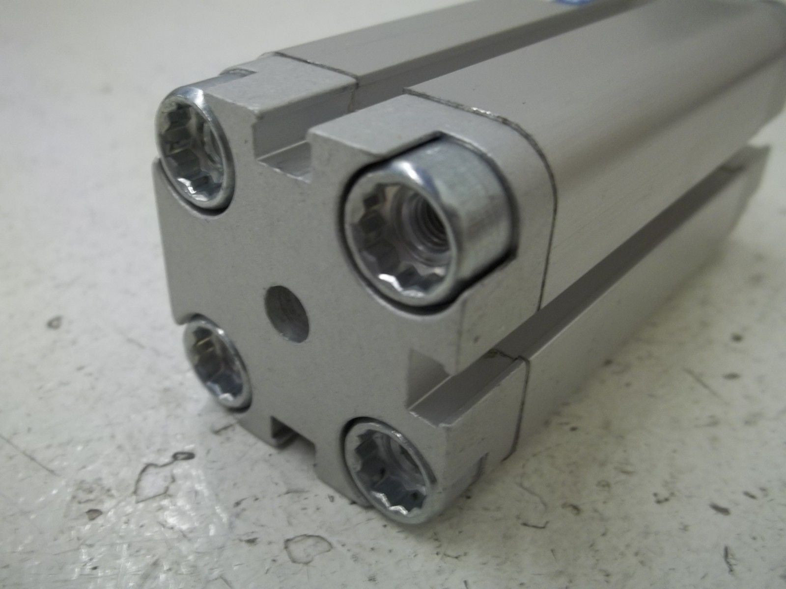 FESTO ADVU-25-50-PA PNEUMATIC CYLINDER *NEW NO BOX*