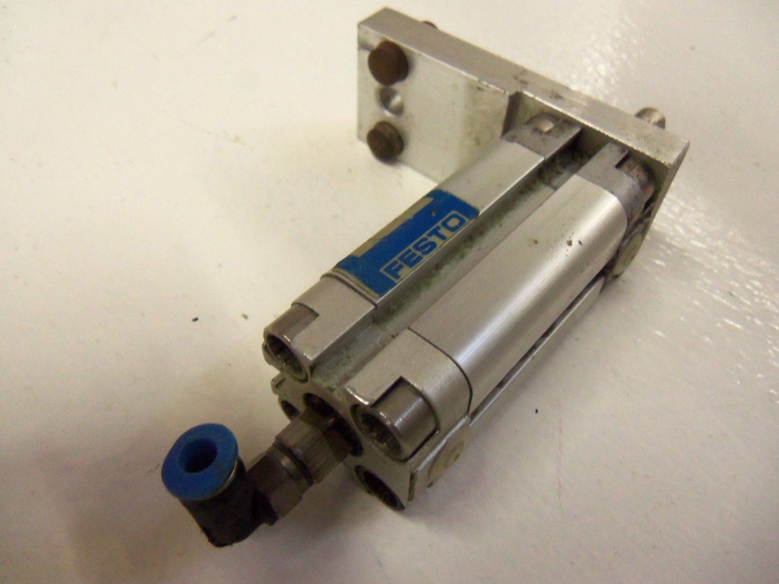 FESTO ADVULQ-16-30-PA-S20 *USED*