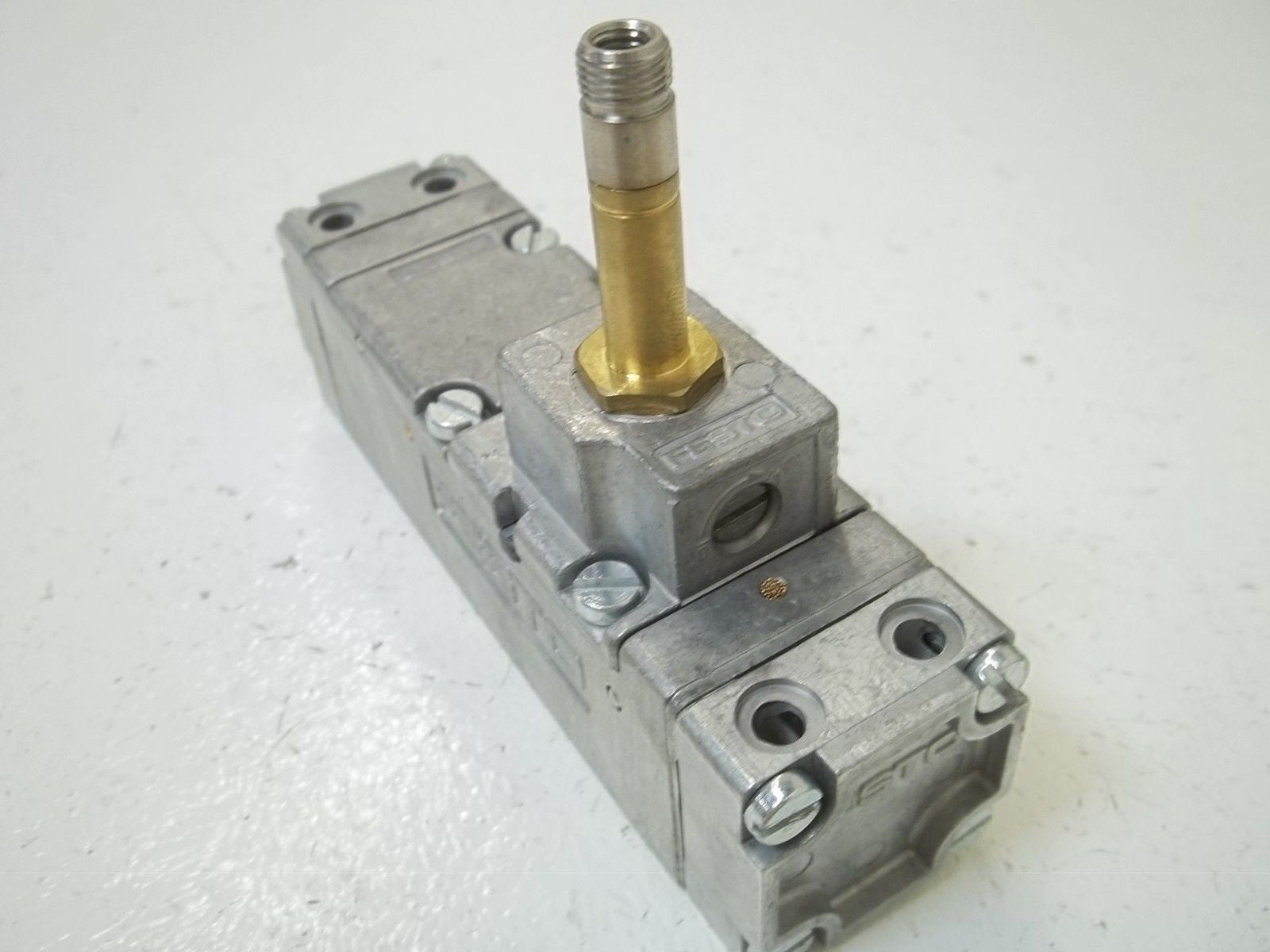 FESTO CM-5/2-1/4-FH SOLENOID VALVE *USED*