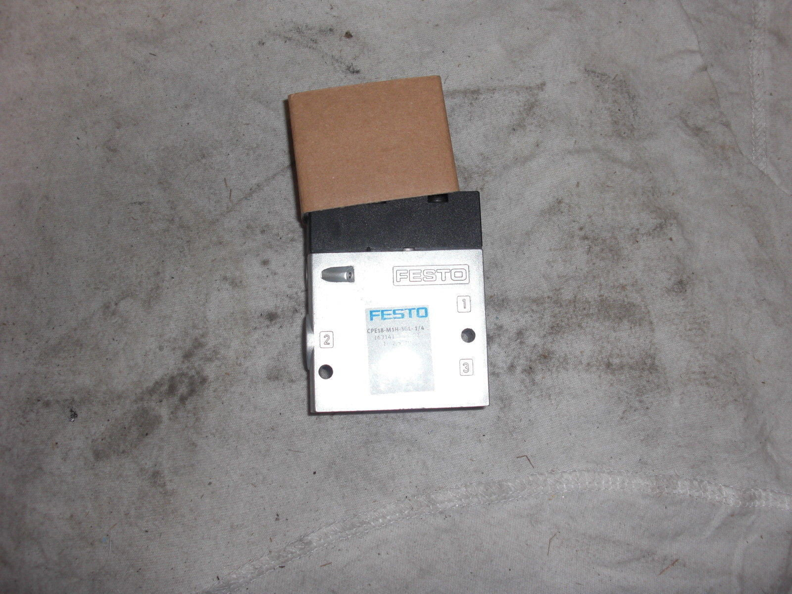 FESTO CPE VALVE 18-M1H-3GL-1/4 *NEW*