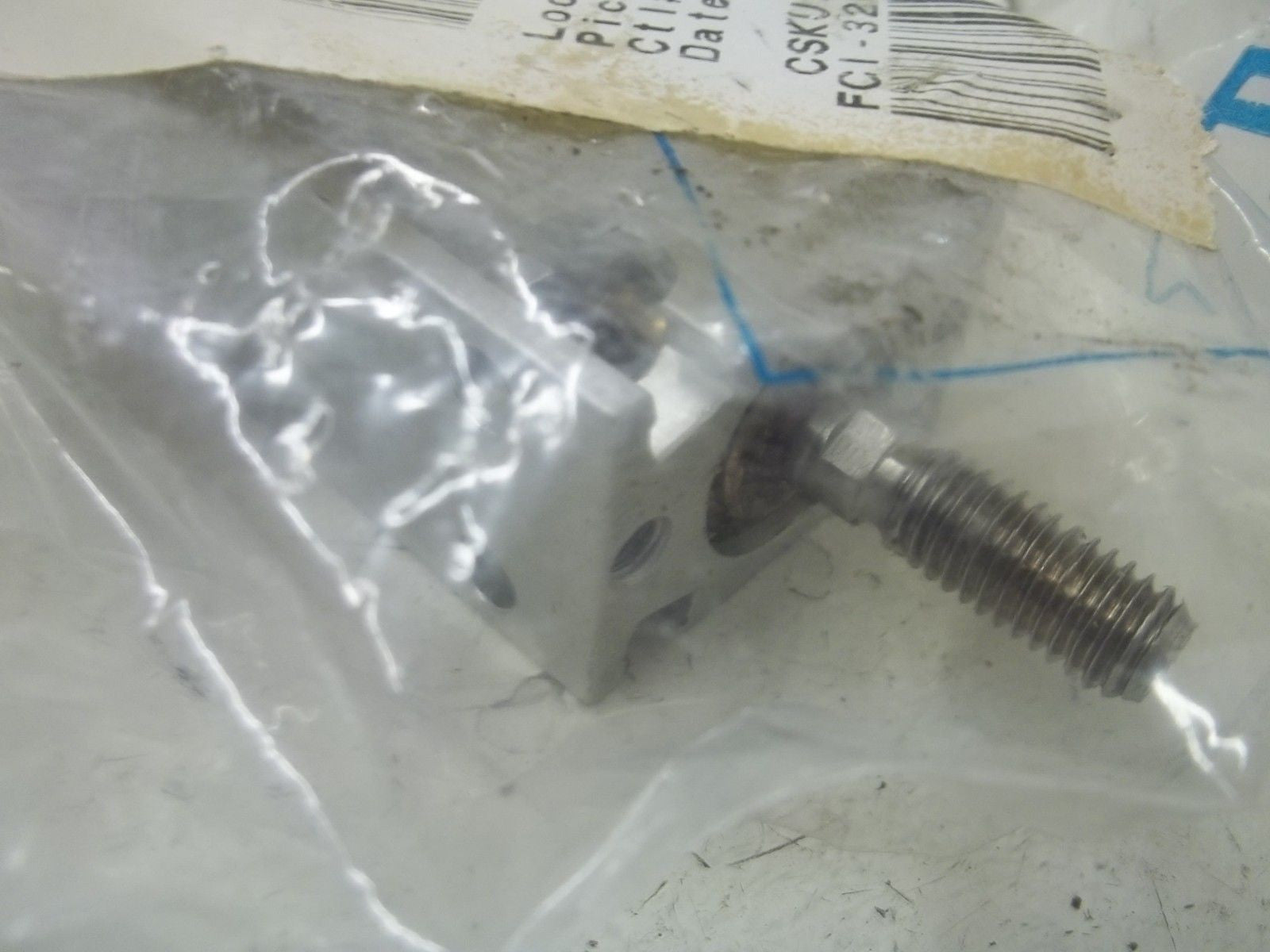 FESTO DMM-20-50-P-A PNEUMATIC CYLINDER *NEW IN A FACTORY BAG*