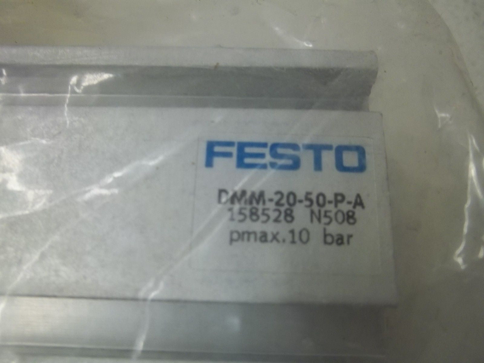 FESTO DMM-20-50-P-A PNEUMATIC CYLINDER *NEW IN A FACTORY BAG*