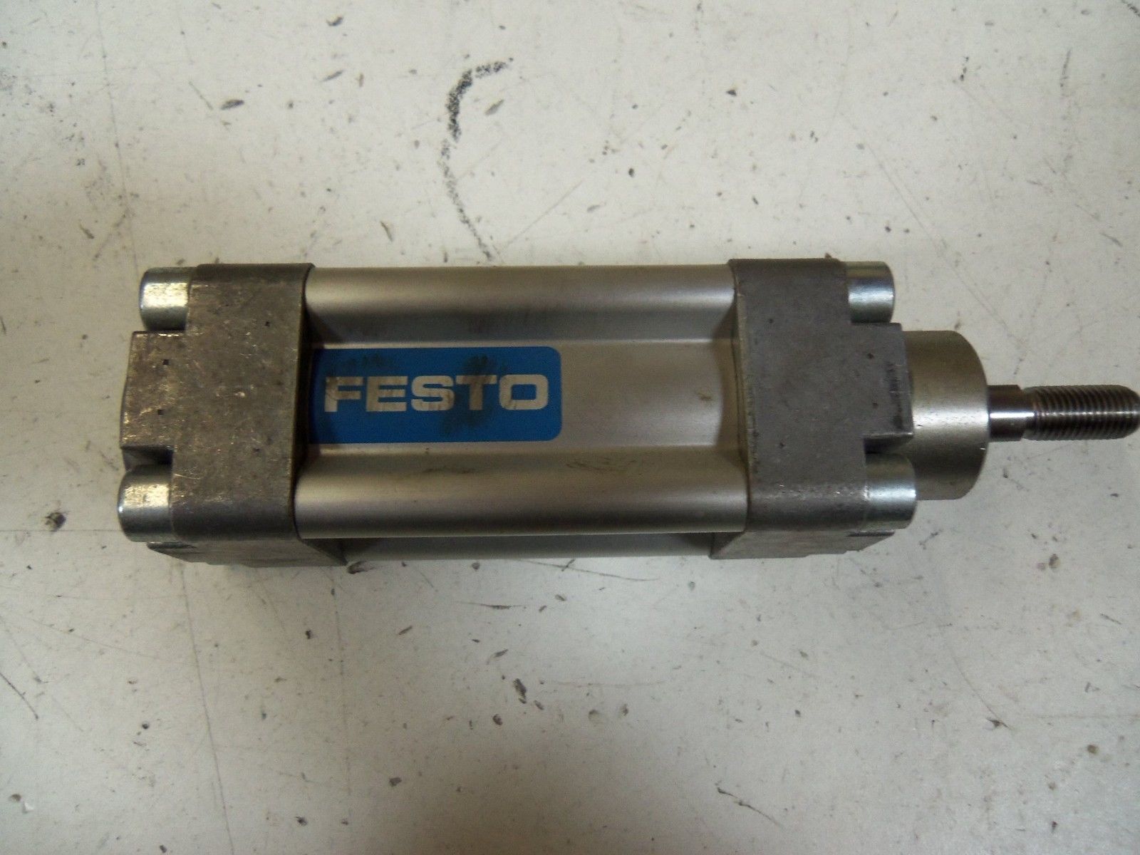 FESTO DNU-32-25-PPV-A PNEUMATIC CYLINDER *USED*