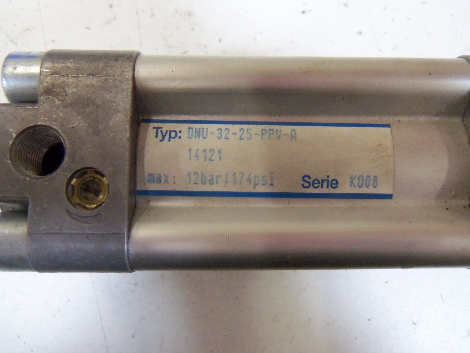 FESTO DNU-32-25-PPV-A PNEUMATIC CYLINDER *USED*