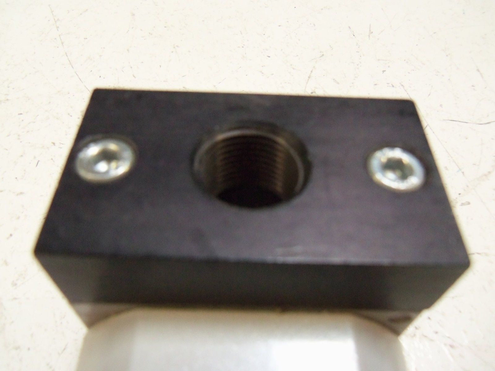 FESTO FRM-D-MIDI DISTRIBUTION BLOCK  *USED*