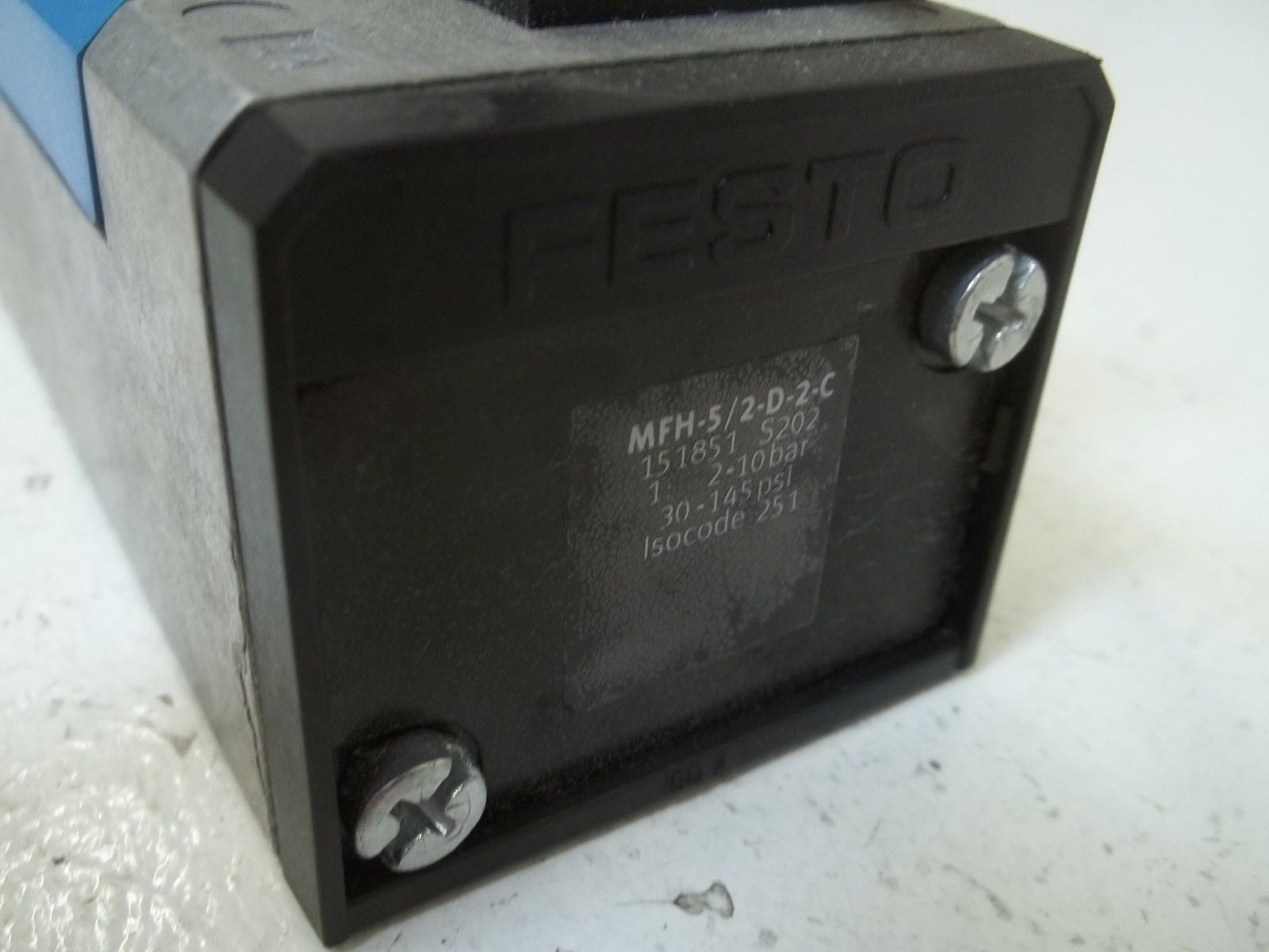 FESTO MFH-5/2-D-2-C SOLENOID VALVE W/MANUAL OVERRIDE *NEW IN BOX*