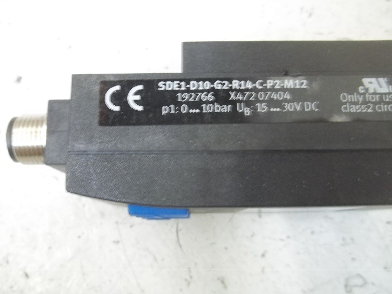 FESTO SDE1-D10-G2-R14-C-P2-M12 PRESSURE SENSOR *NEW IN BOX*