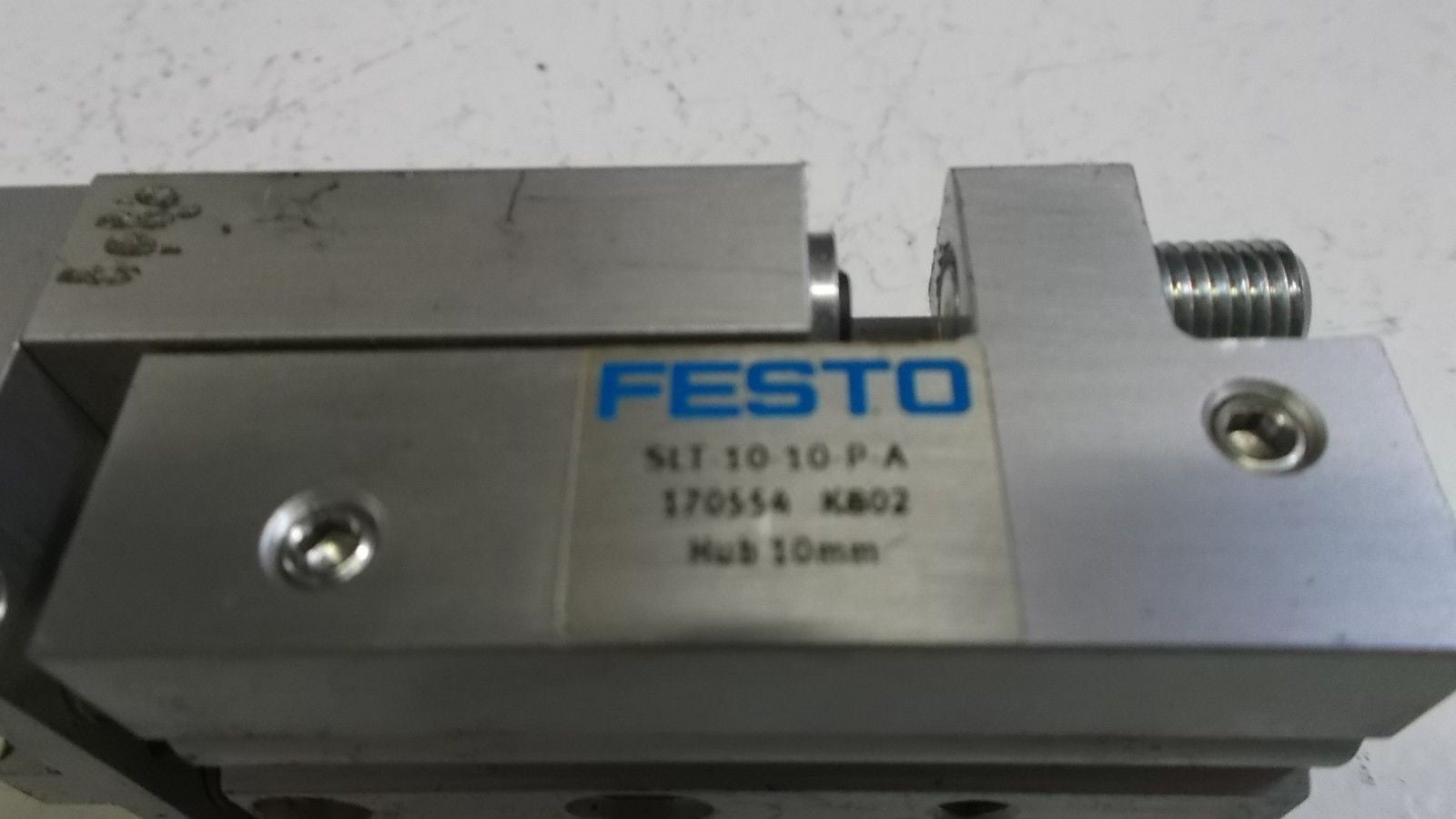 FESTO SLIDE CYLINDER SLT-10-10-P-A *USED*