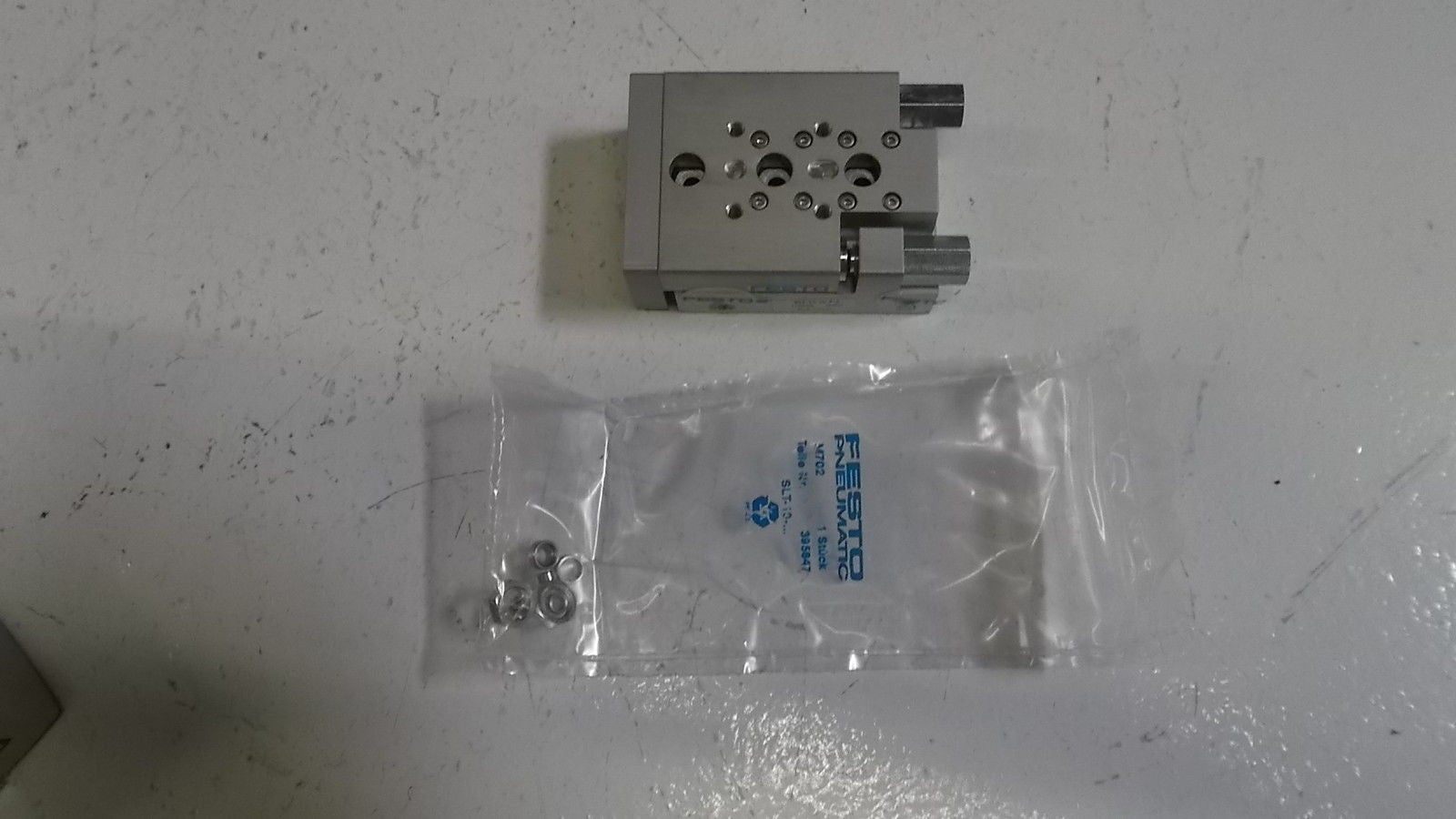 FESTO SLIDE CYLINDER SLT-10-10-P-A *NEW IN BOX*