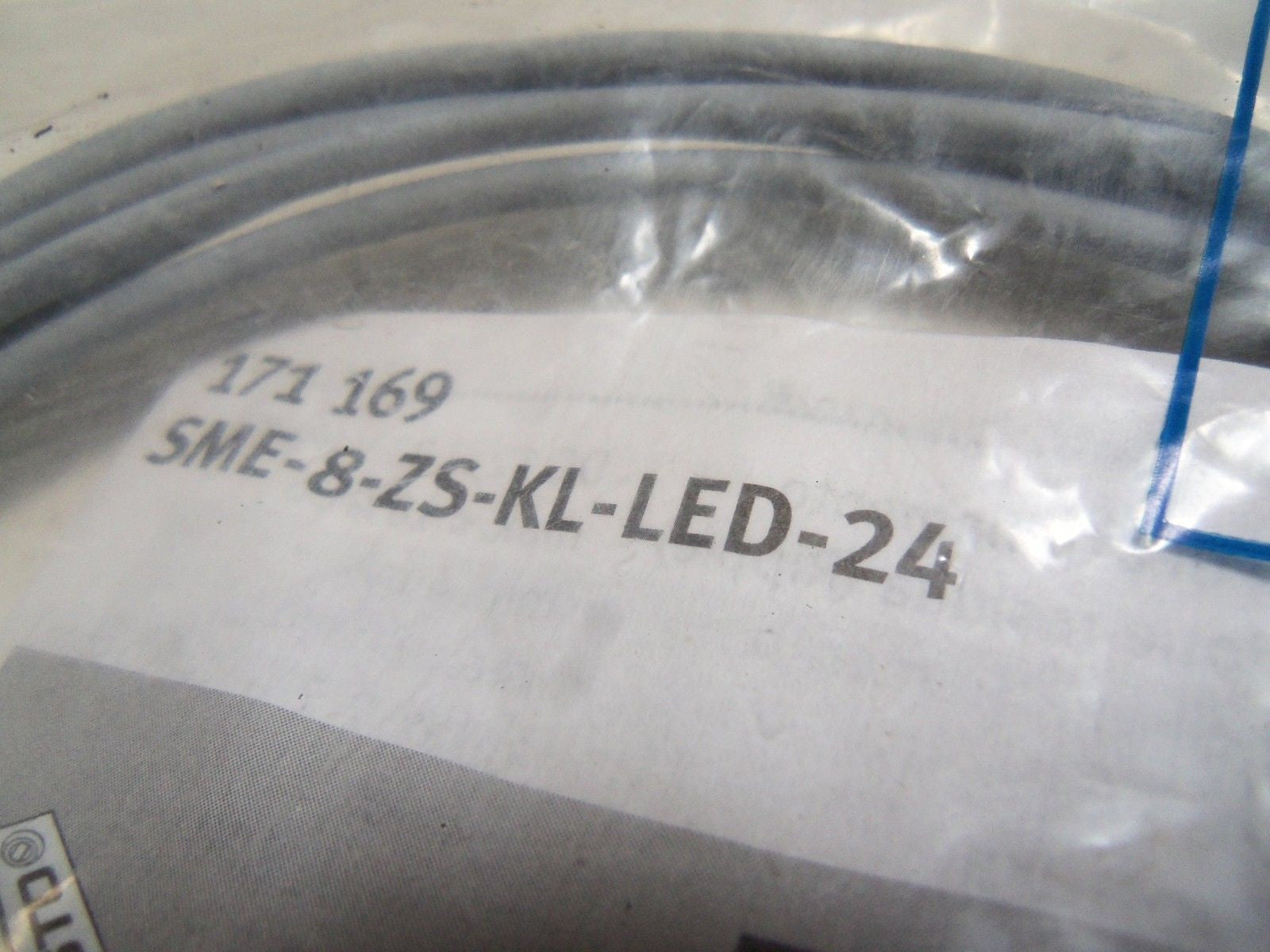 FESTO SME-8-ZS-KL-LED-24 PROXIMITY SENSOR *NEW IN FACTORY BAG*