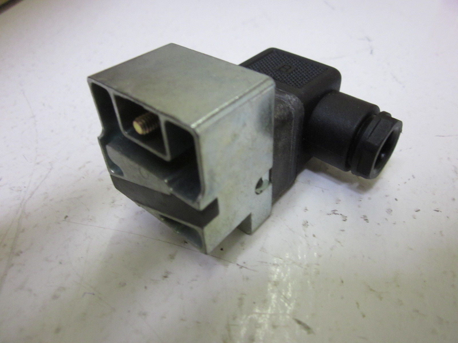FESTO SME0-2-LED-24 *NEW NO BOX*