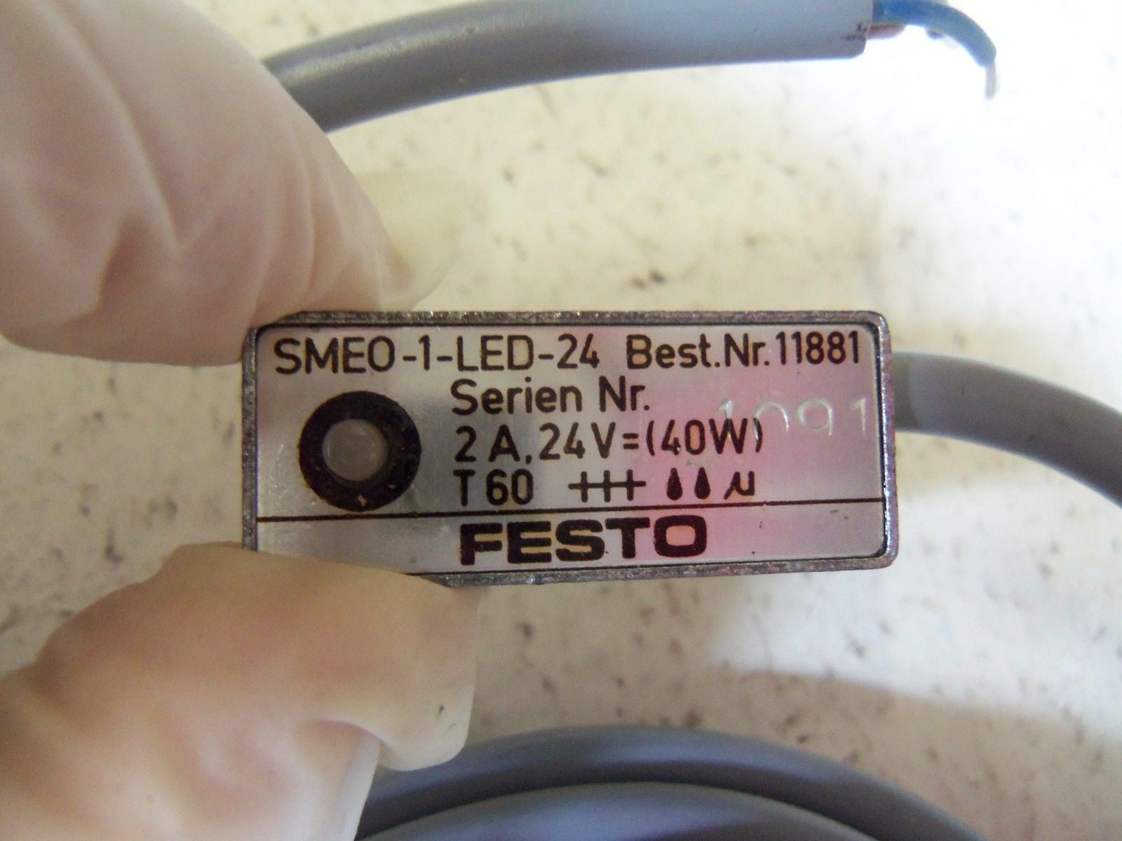 FESTO SMEO-1-LED-24 PROXIMITY SWITCH *USED*