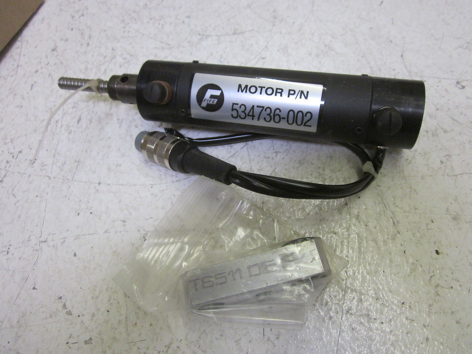 FIFE 534736-002 SERVO MOTOR  *USED*