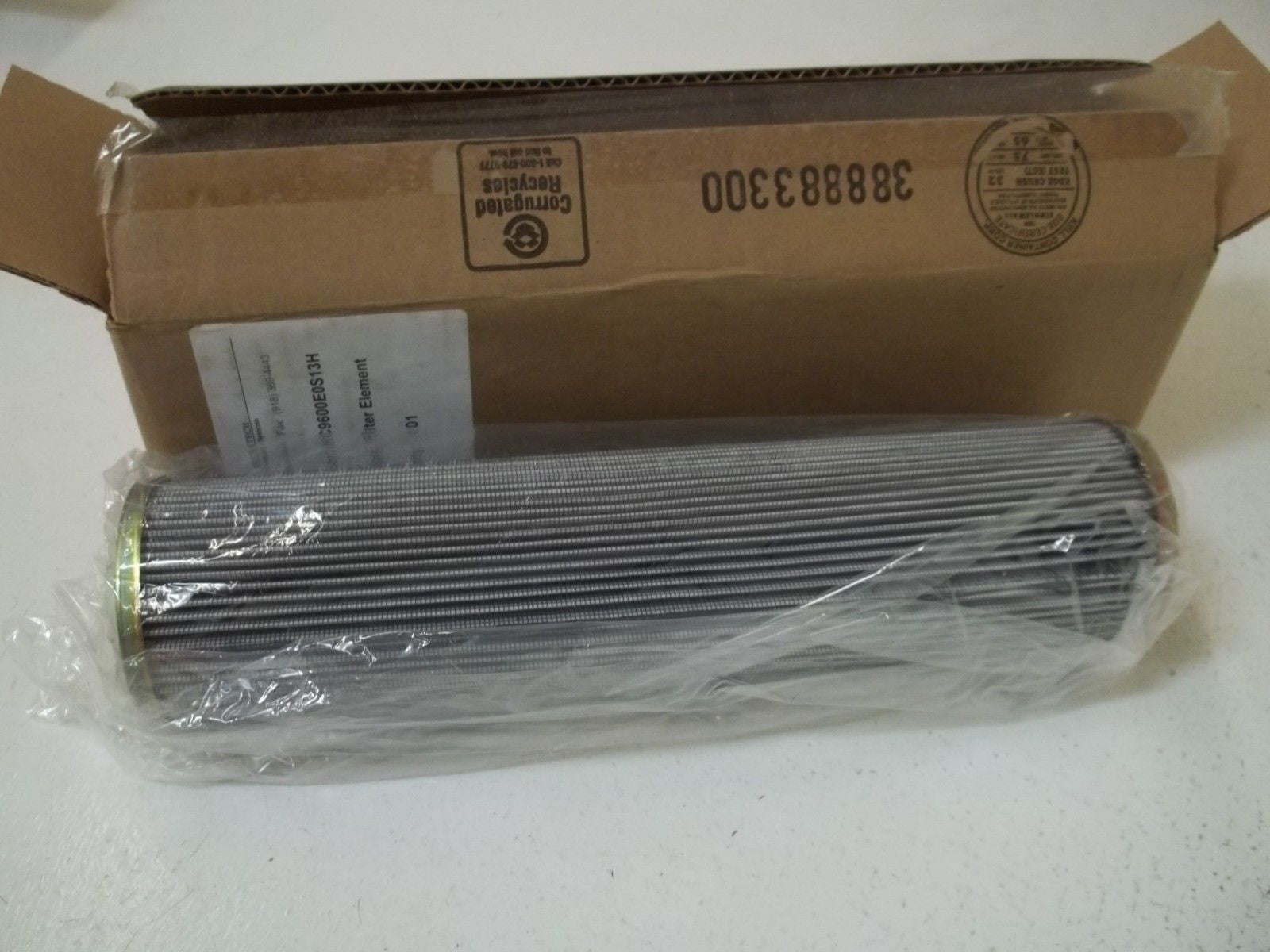 FILTRATION SYSTEMS HC9600E0S13H FILTER ELEMENT *NEW IN BOX*