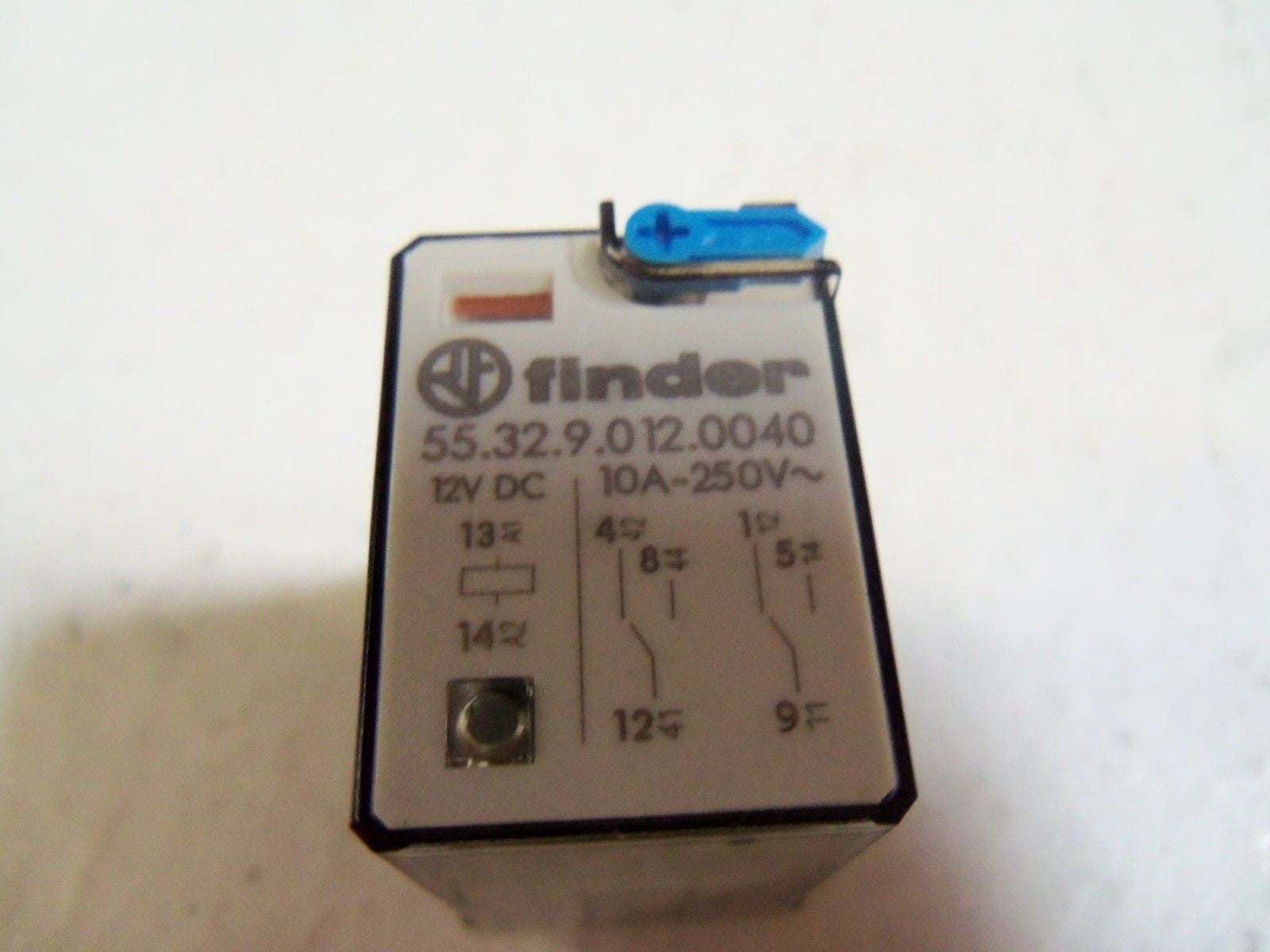 FINDER 55.32.9.012.0040 RELAY *NEW NO BOX*