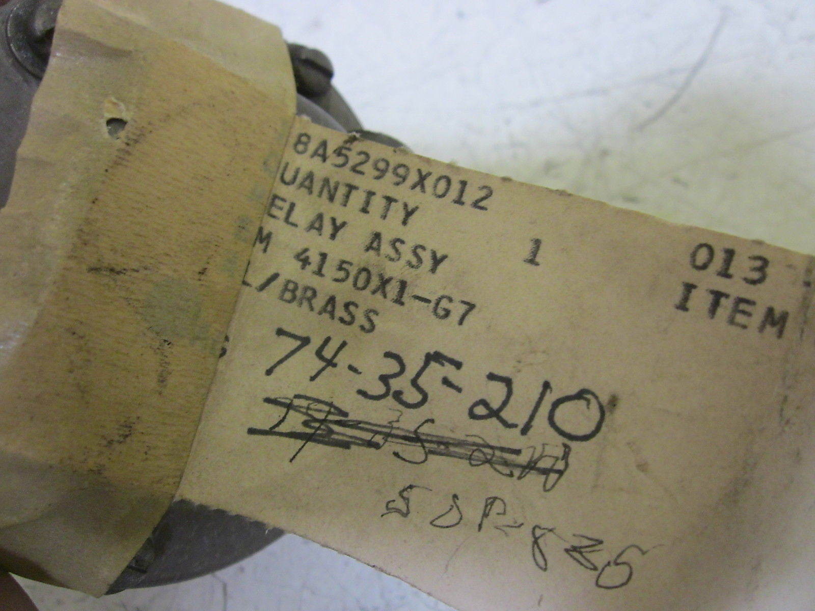 FISHER 18A5299X012 RELAY PILOT ASSEMBLY *USED*