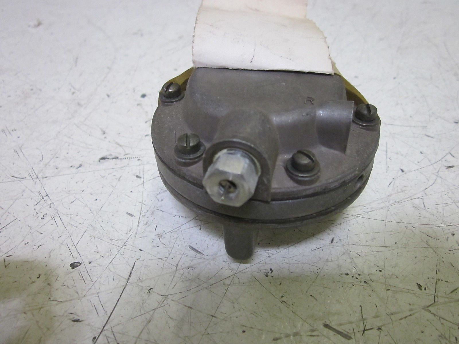 FISHER 18A5299X012 RELAY PILOT ASSEMBLY *USED*