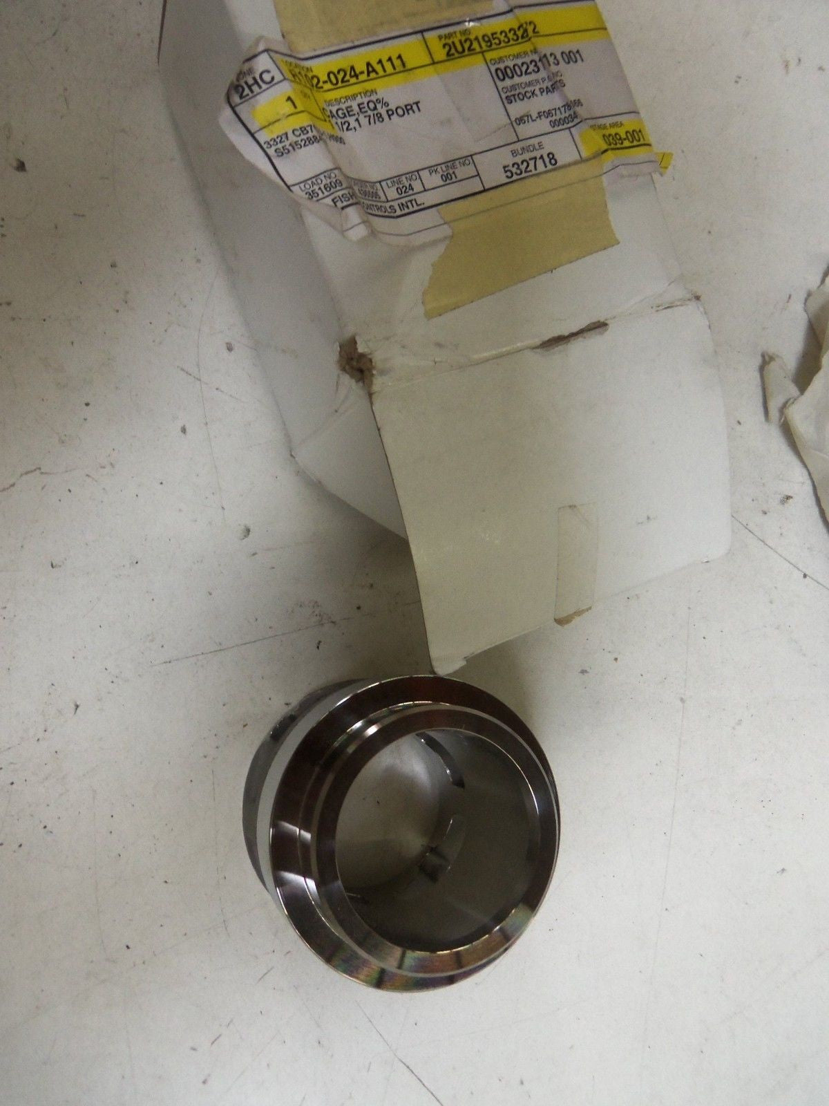 FISHER 2U219533272 VALVE CAGE *NEW IN BOX*