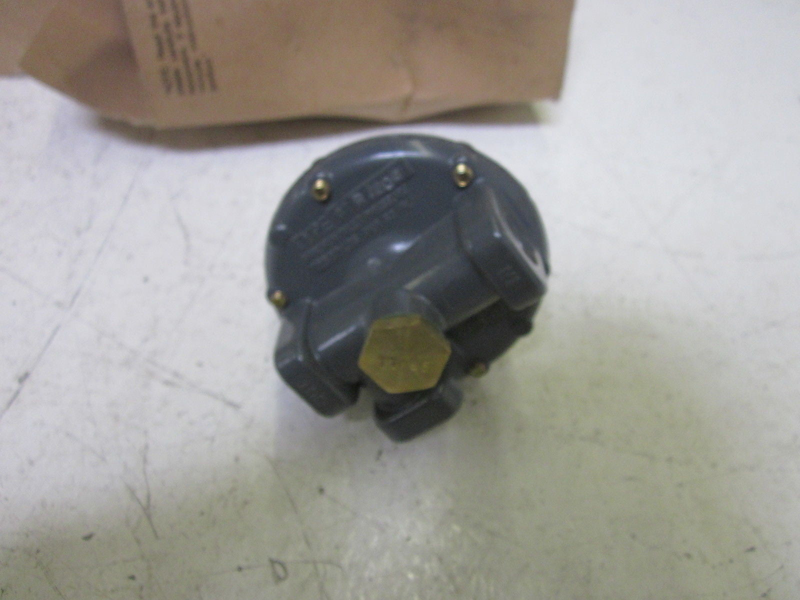 FISHER 67R/206 PRESSURE REGULATOR *NEW IN BOX*