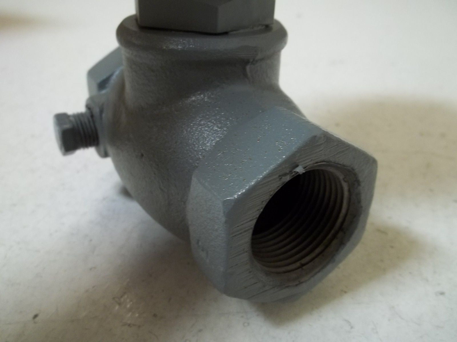 FISHER CONTROL N301-08 ANGEL VALVE *NEW IN BOX*
