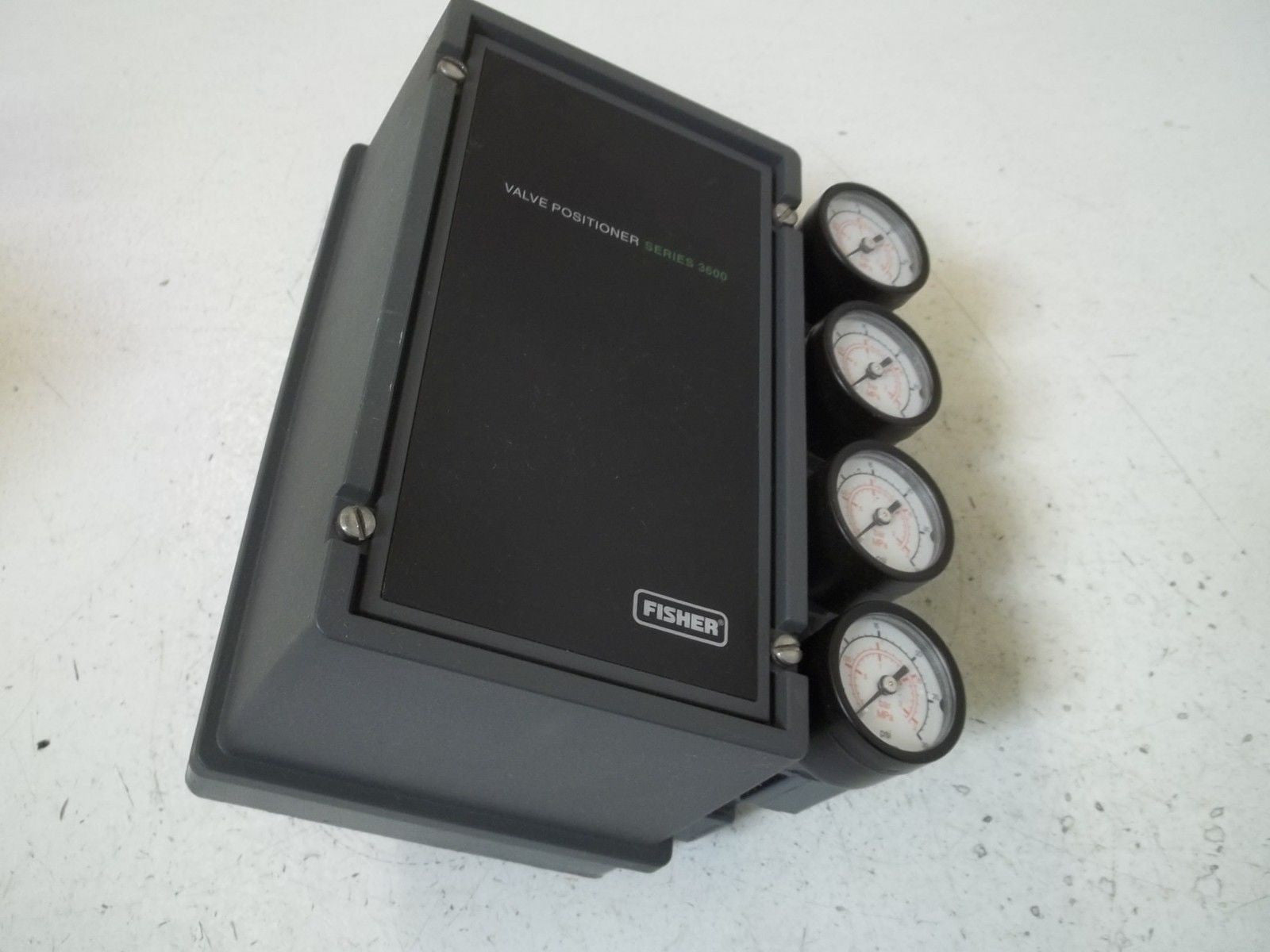 FISHER SERIES 3600 VALVE  POSITIONER *NEW IN BOX*