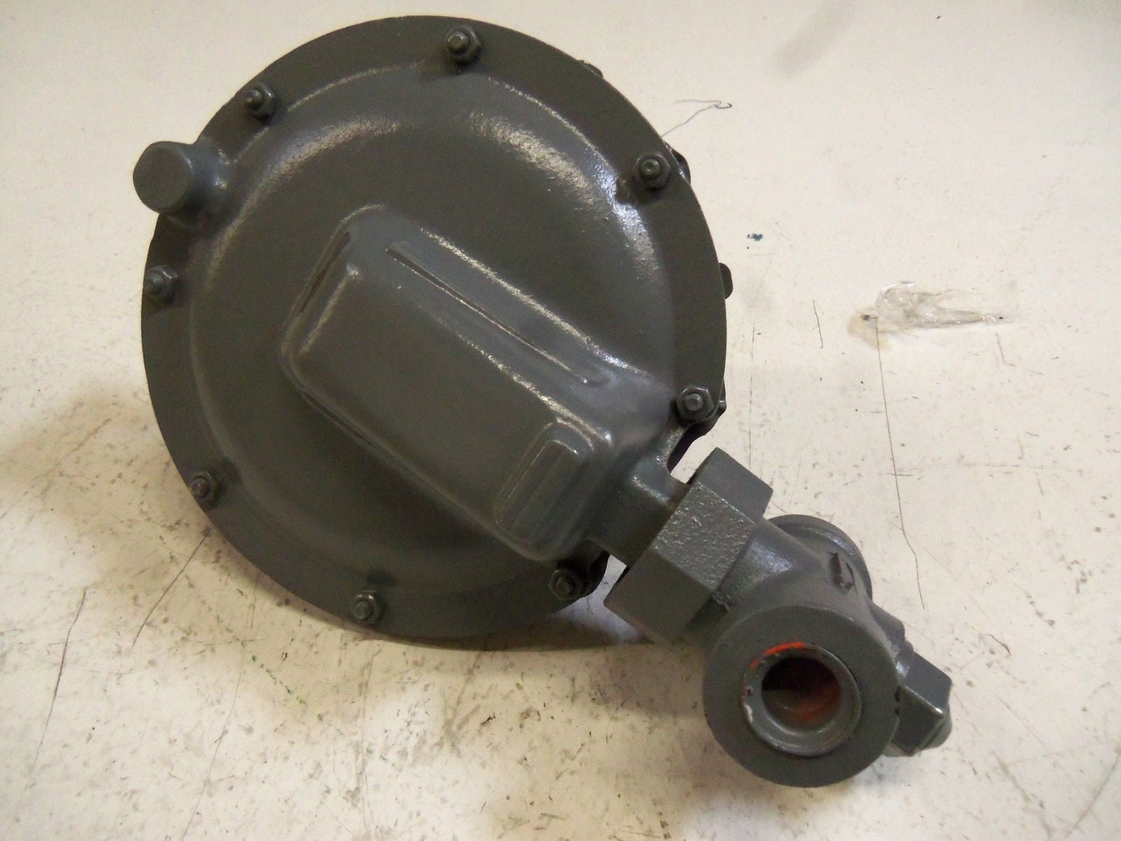 FISHER Y612-103 PUMP *NEW IN BOX*