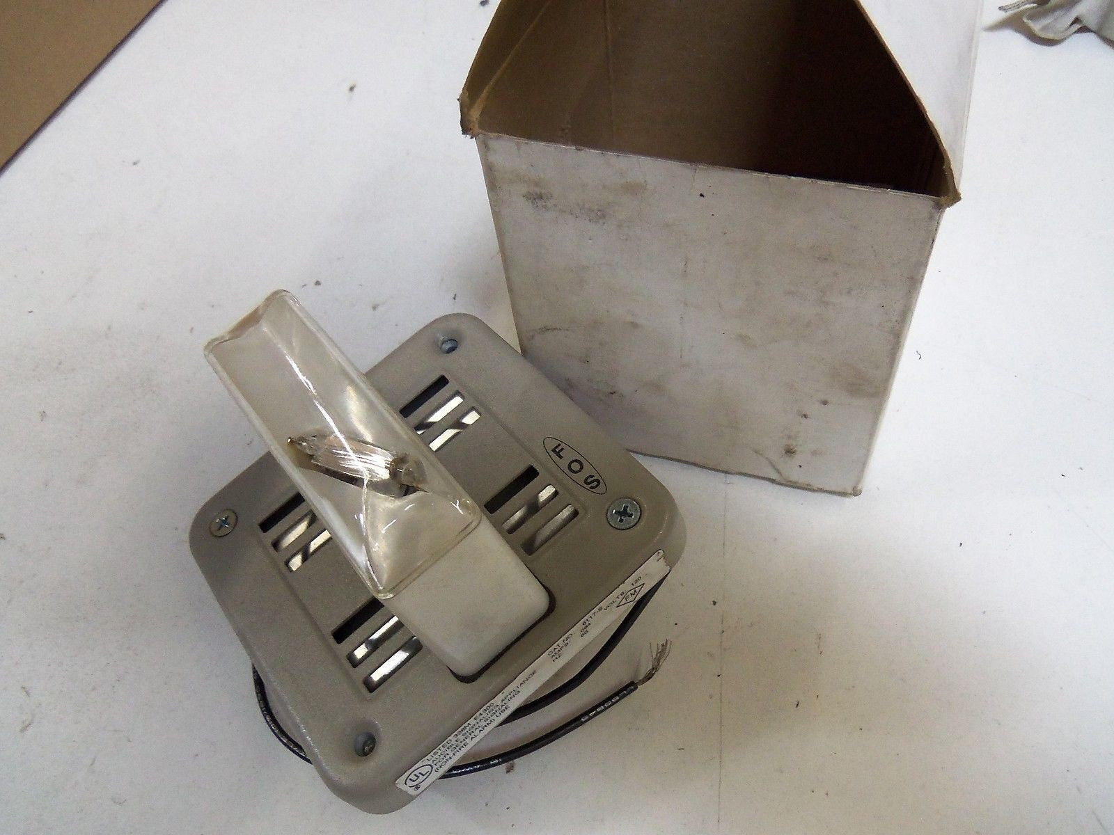 FOS 6117L-SB-15-120-60 *NEW IN BOX*