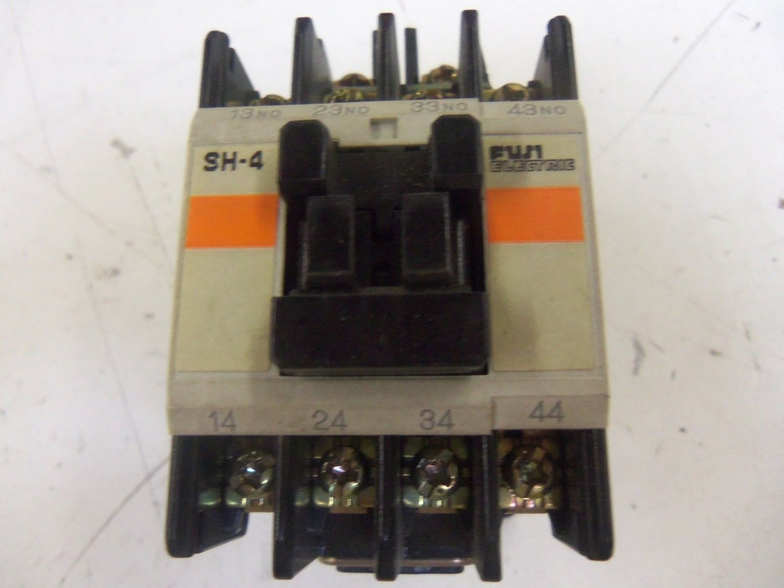 FUJI ELECTRIC SH-4 4SH440 MAGNETIC CONTACTOR *USED*