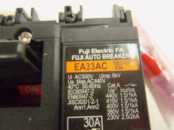 FUJI EA33AC CIRCUIT BREAKER AC400V *NEW IN BOX*