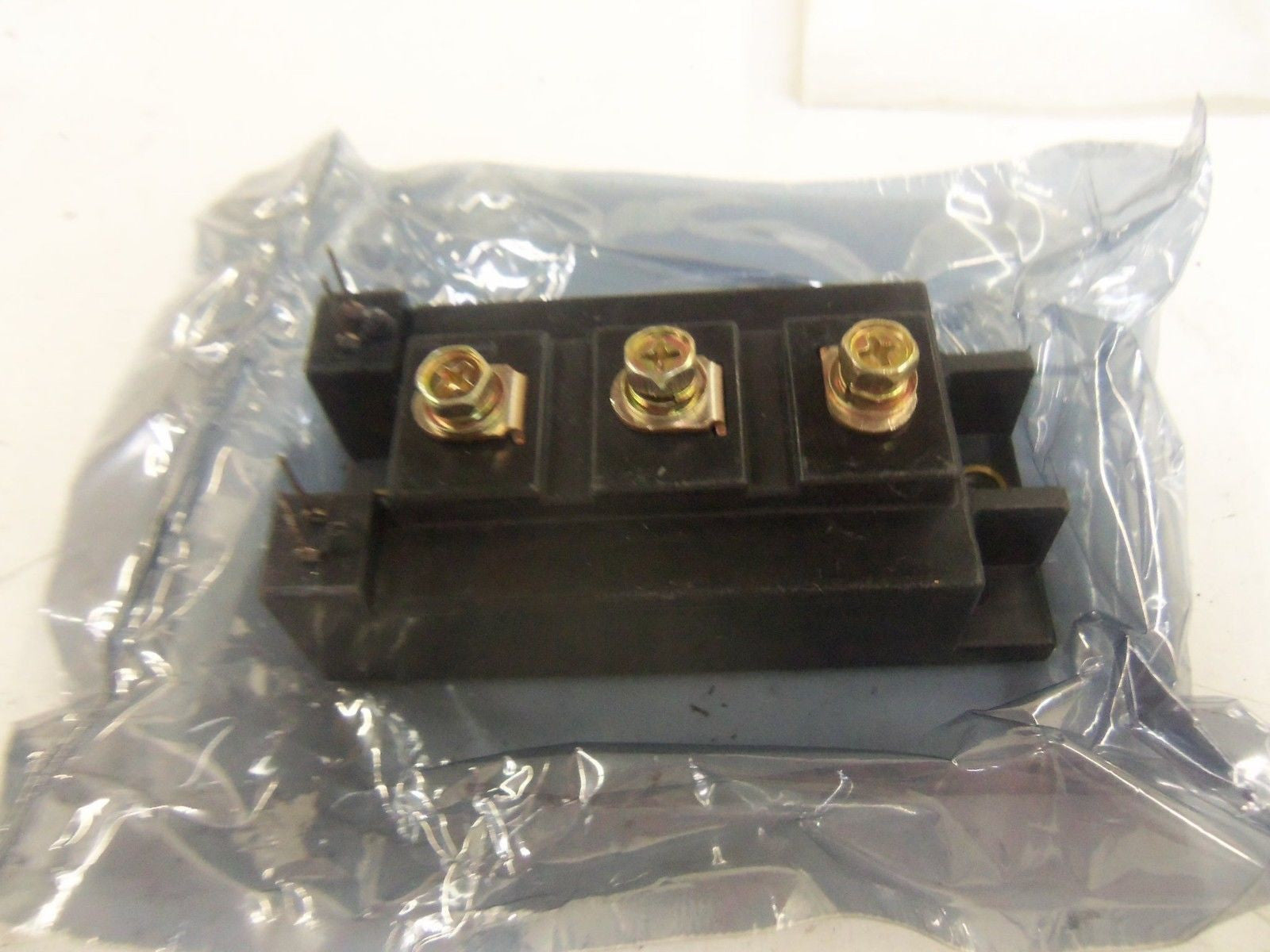 FUJI ELECTRIC 2MBI200SK-060 *NEW NO BOX*