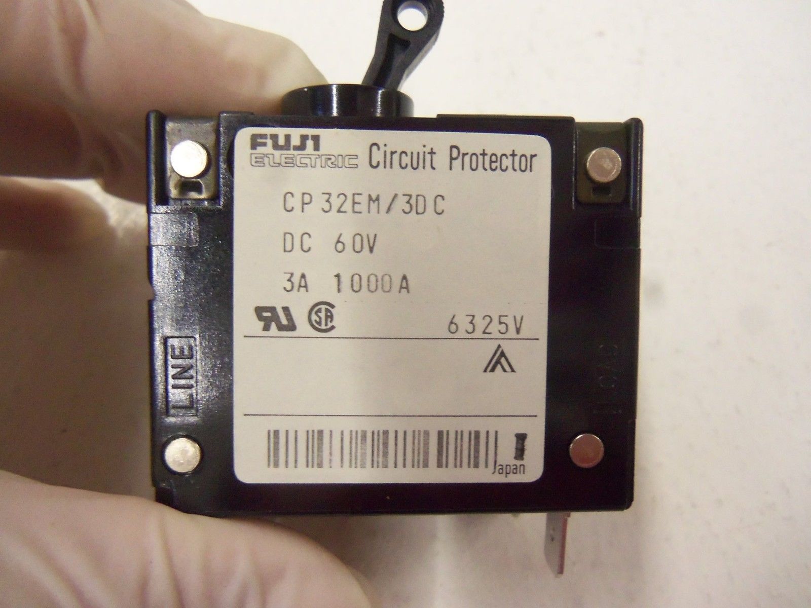 FUJI ELECTRIC CIRCUIT PROTECTOR CP32EM / 3DC *NEW NO BOX*