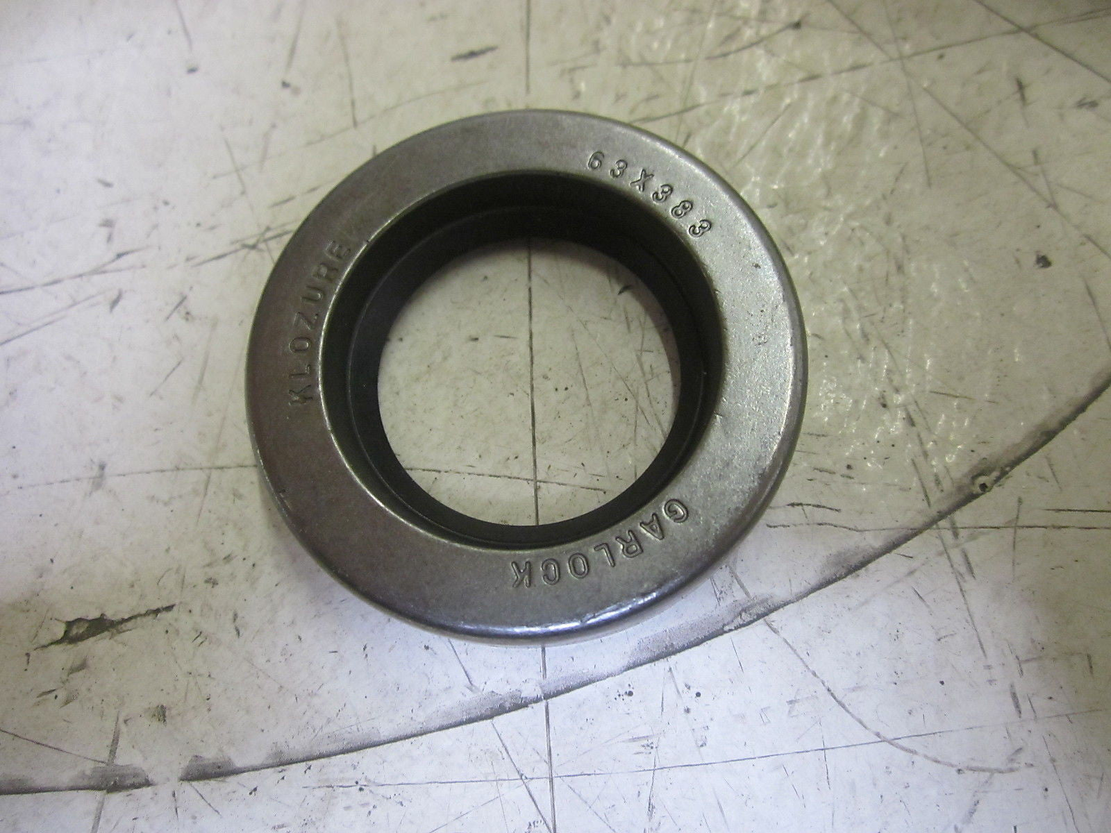GARLOCK 63-0383 OIL SEALS *NEW IN BOX*
