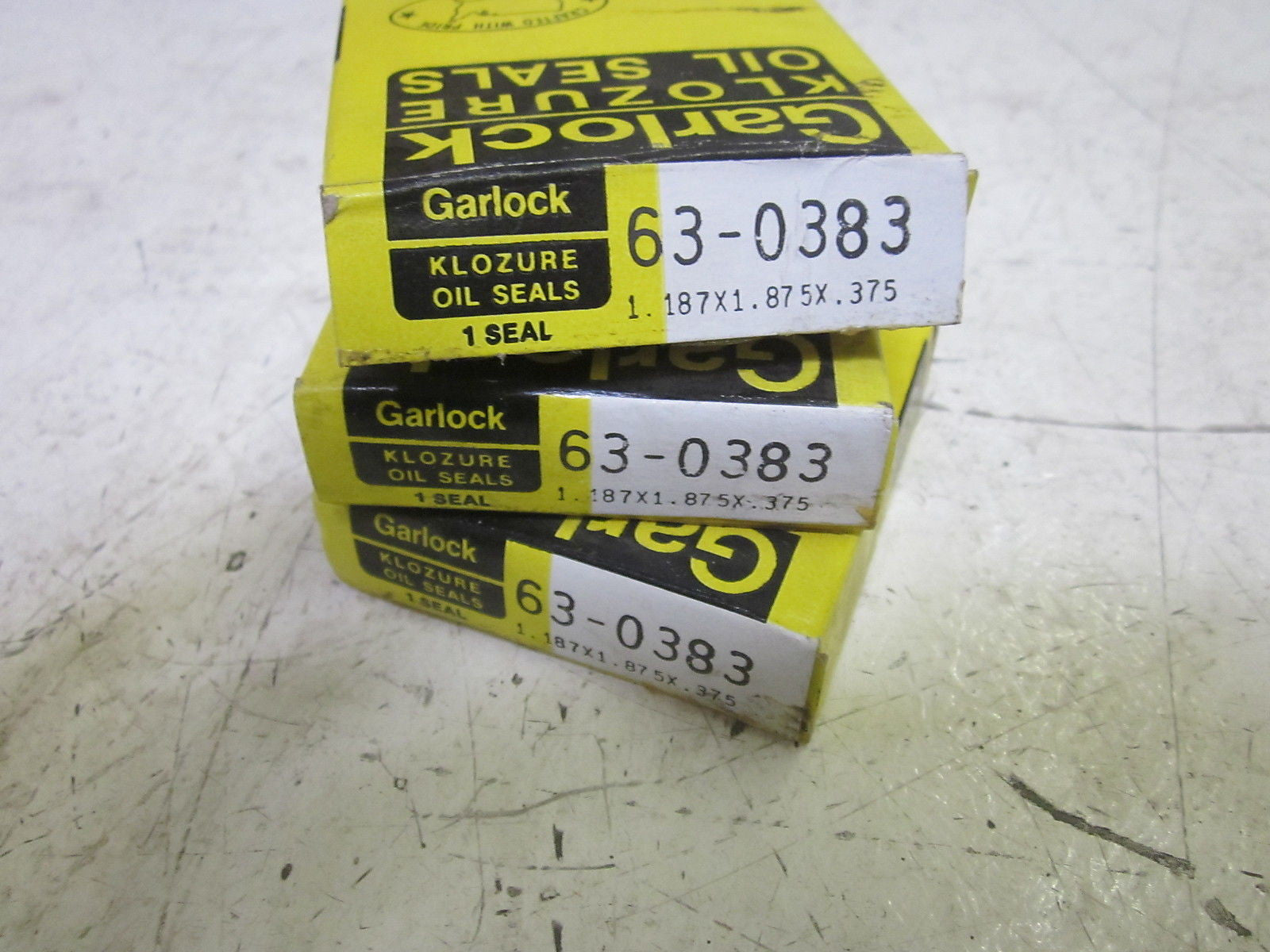 GARLOCK 63-0383 OIL SEALS *NEW IN BOX*