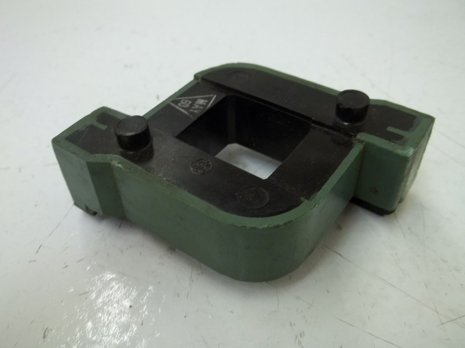 GE 15D21G5 550V *USED*