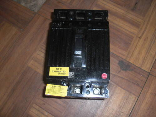 GE CIRCUIT BREAKER TED134C5030 *USED*
